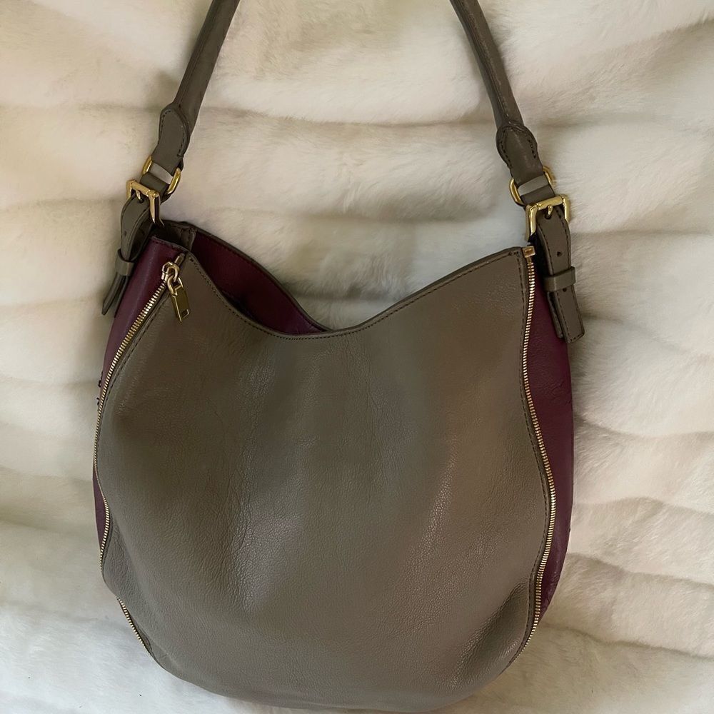 JCREW  Reversible leather gray &burgundy wine shoulder bag gold tone har…